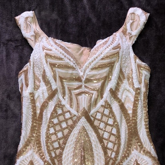 Akira NWOT off the shoulder midi Art Deco sequin dress - Picture 4 of 6